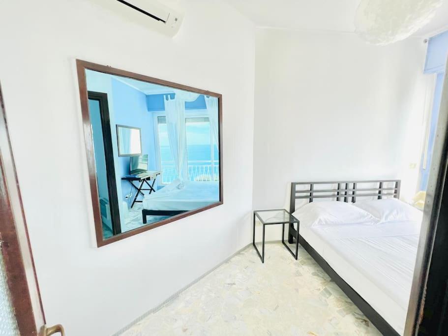 Suite Sunset 22 - Fronte Mare San Remo Buitenkant foto