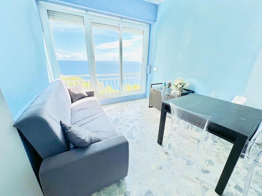 Suite Sunset 22 - Fronte Mare San Remo Buitenkant foto