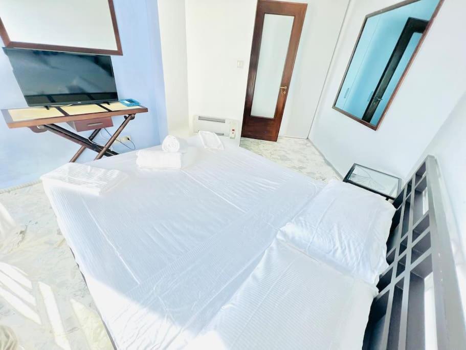 Suite Sunset 22 - Fronte Mare San Remo Buitenkant foto